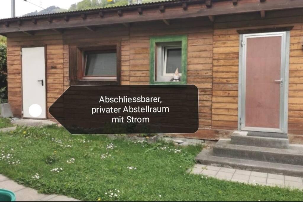 Schones Kleines Studio Mit Sitzplatz, Mitten Im Prattigau Jenaz Bagian luar foto